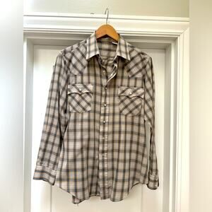 Vintage Levi’s Plaid shirt